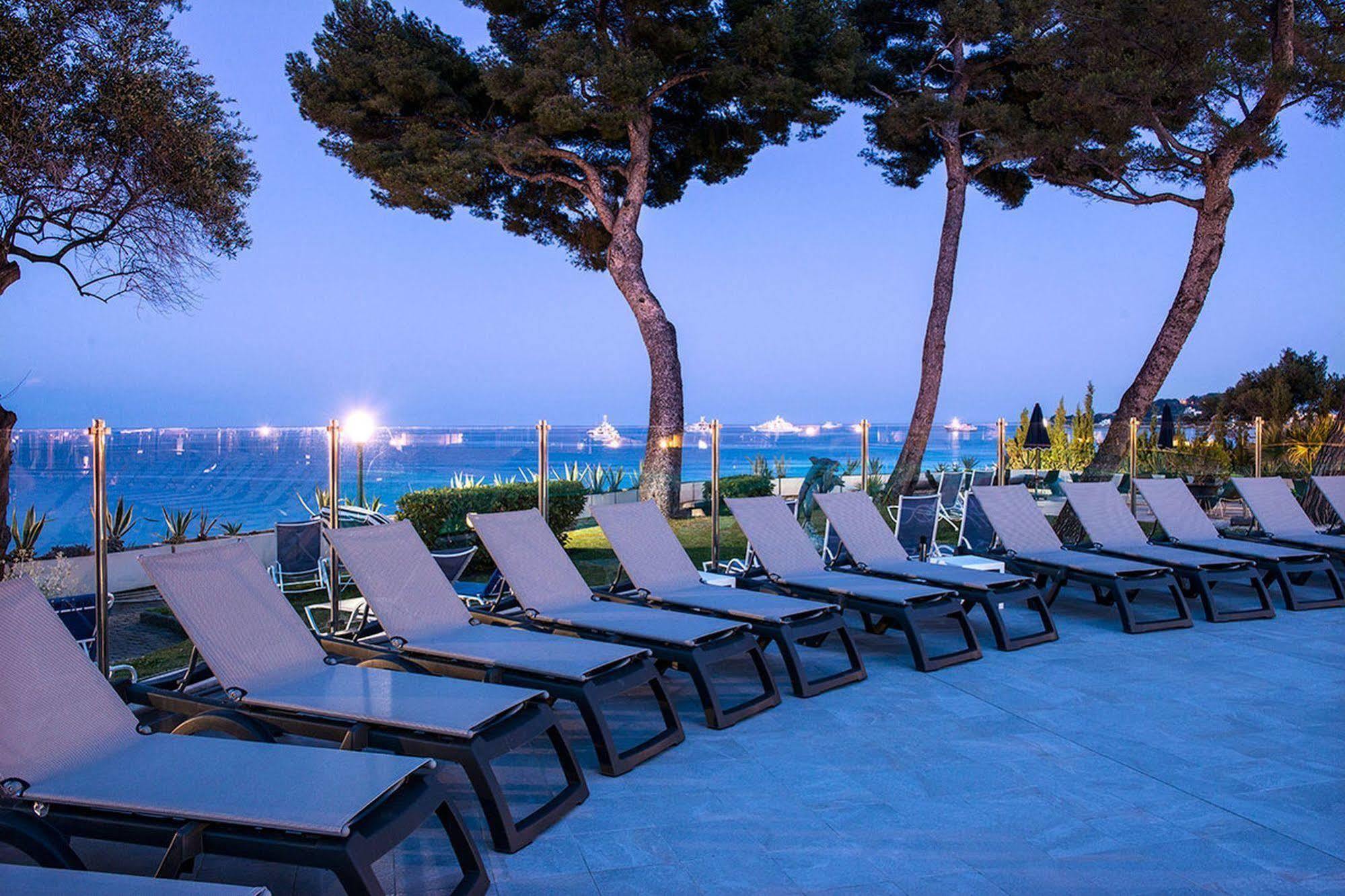 Hotel Vacances Bleues Delcloy 3*
