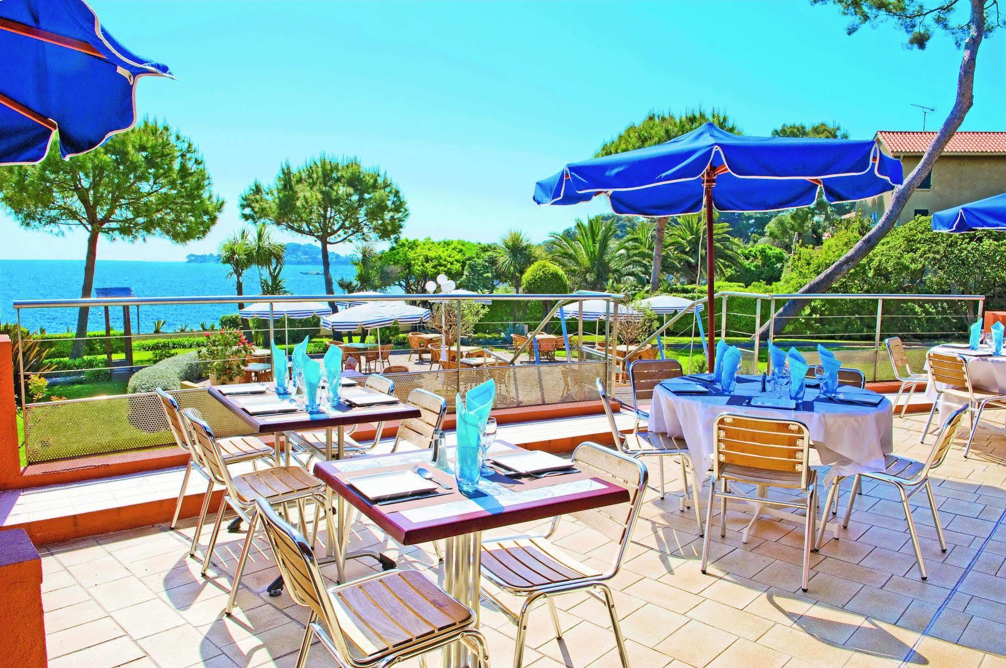Bleues Delcloy Hotel 3*