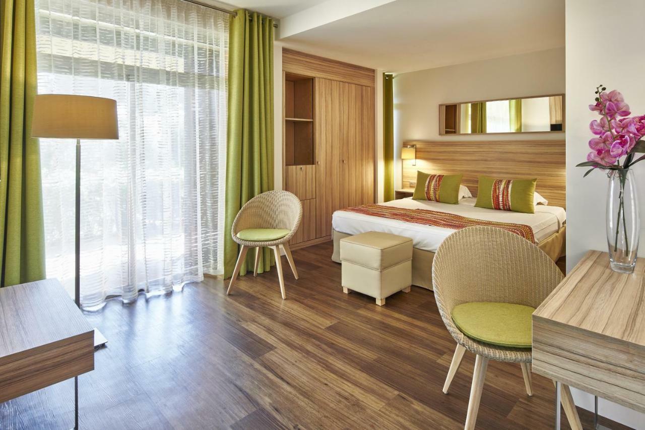 Hotel Bleues Delcloy 3*